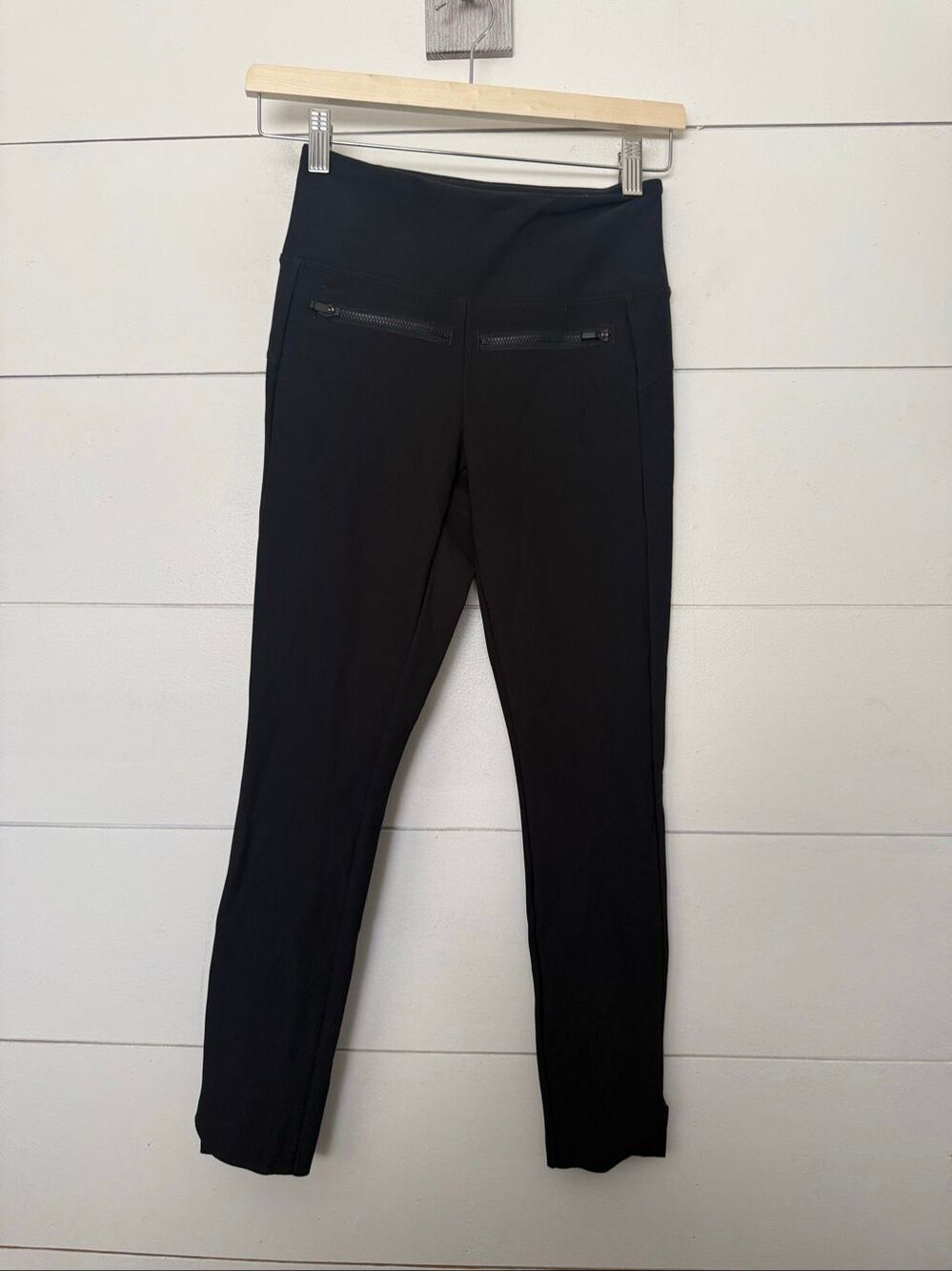 Athleta Women’s XXS Black Stellar Crop Pants Pull On